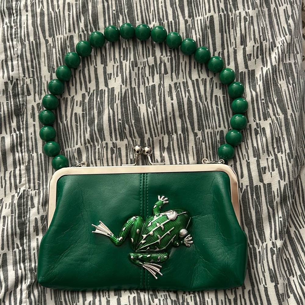 Green Clutch